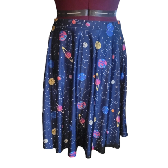 HDE, Galaxy, Outer space, swing skirt, XL, stars, planets - Picture 4 of 7